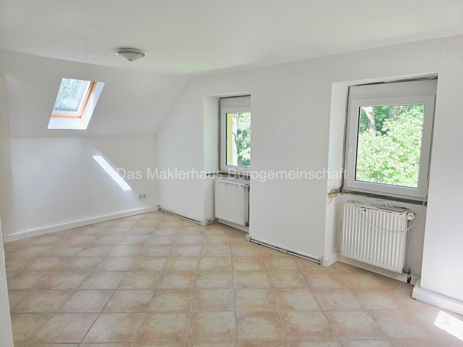 Zimmer Dachgeschoss Zimmer Dachgeschoss